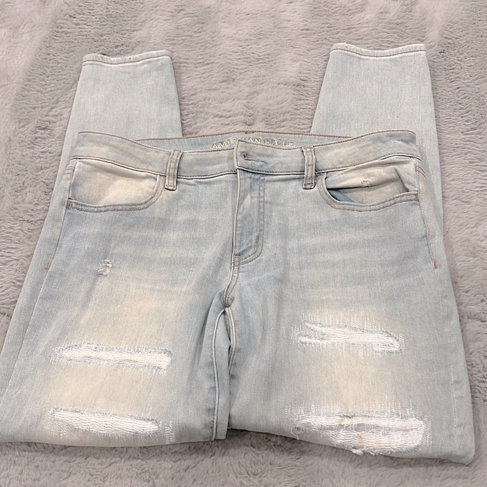 American Eagle Jeggings. super stretch low waist jeans. Size 14 regular women’s.